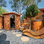 Forest Sauna Jacuzzi Balia Darłówko Rusko Dom wakacyjny Darłowo