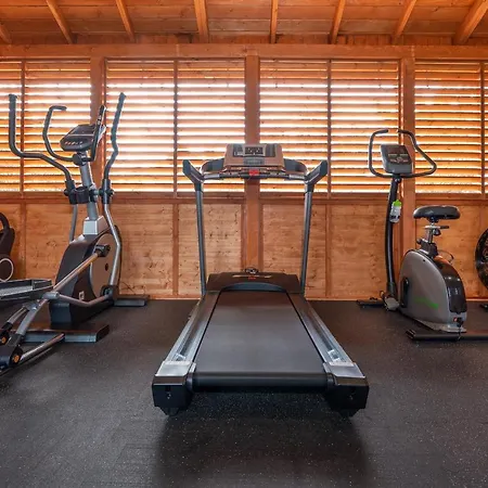 Forest Sauna Jacuzzi Balia Darlowko Rusko Дом отдыха *