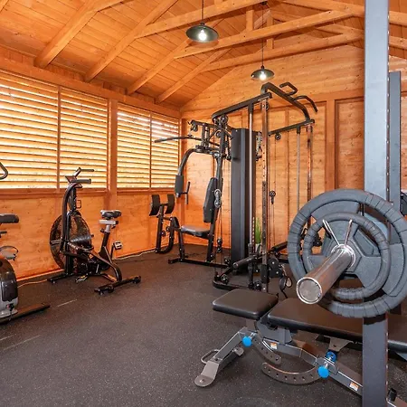 Forest Sauna Jacuzzi Balia Darlowko Rusko Дом отдыха *