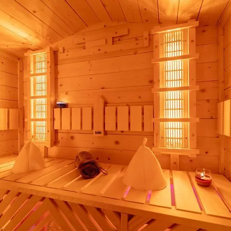 Forest Sauna Jacuzzi Balia Darlowko Rusko * Дарлово