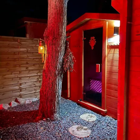 Forest Sauna Jacuzzi Balia Darlowko Rusko *