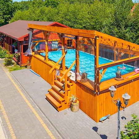 Nyaraló Forest Sauna Jacuzzi Balia Darlowko Rusko