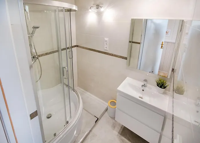 Forest Sauna Jacuzzi Balia Darłówko Rusko Сasa de vacaciones Darłowo