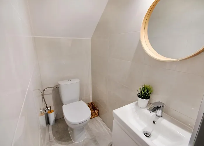 Сasa de vacaciones Forest Sauna Jacuzzi Balia Darłówko Rusko