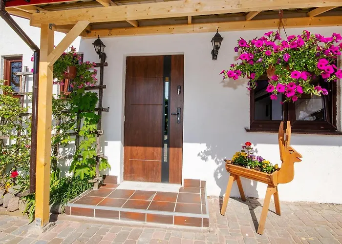 Сasa de vacaciones Forest Sauna Jacuzzi Balia Darłówko Rusko