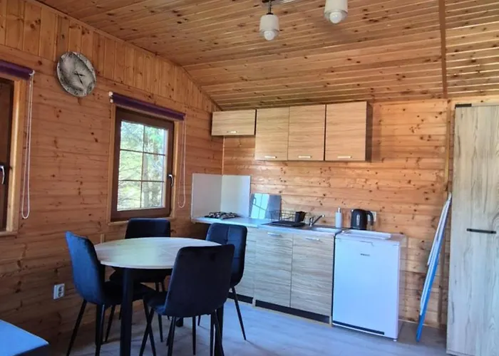Сasa de vacaciones Forest Sauna Jacuzzi Balia Darłówko Rusko Darłowo