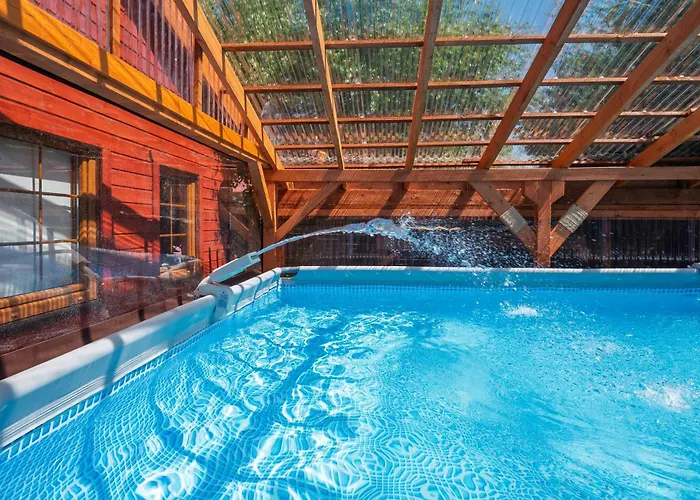 Сasa de vacaciones Forest Sauna Jacuzzi Balia Darłówko Rusko